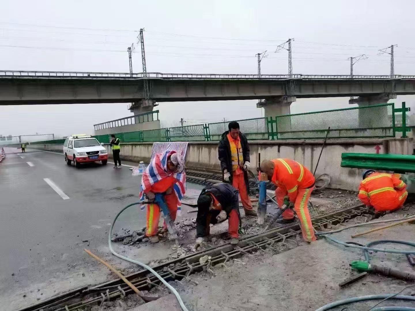 泉港桥梁伸缩缝抢修料